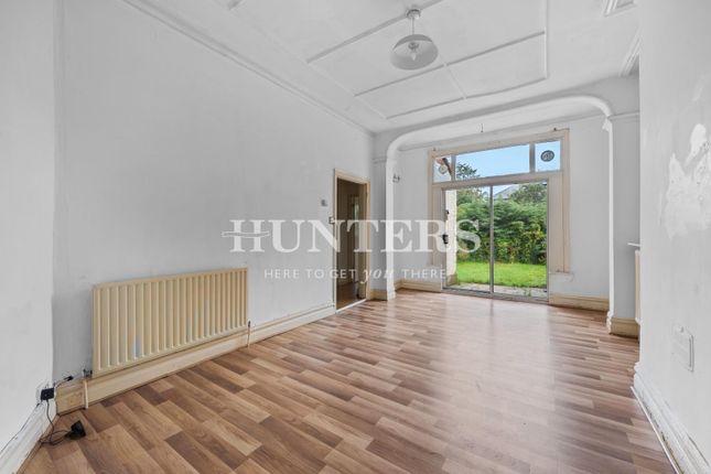 Thorverton Road, London 2 bed flat for sale