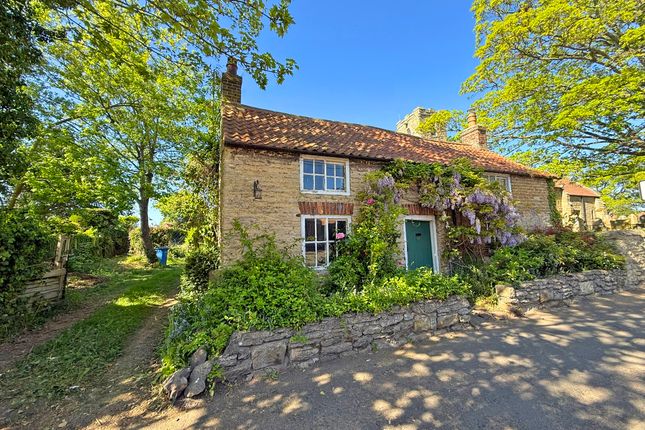 2 bedroom detached house for sale