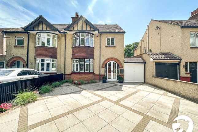 Bournville Avenue, Chatham, Kent, ME4 4 bed semi