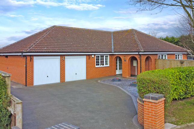 Newton Close, Swinderby, Lincoln 3 bed detached bungalow for sale