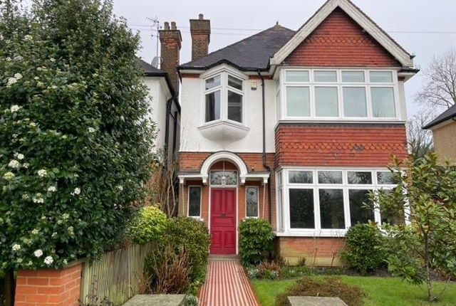 Gladsmuir Road, Barnet EN5 4 bed detached house for sale