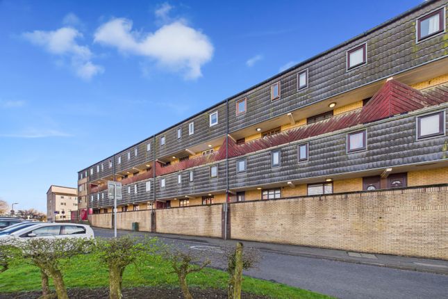 3 bedroom maisonette for sale