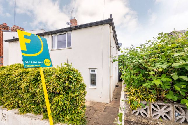 Faraday Road, Acton, London, W3 2 bed house for sale