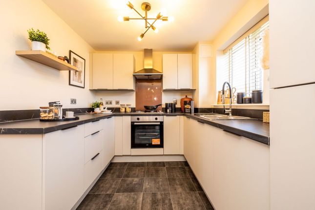 3 Topham Parade, Bridlington YO16 2 bed semi