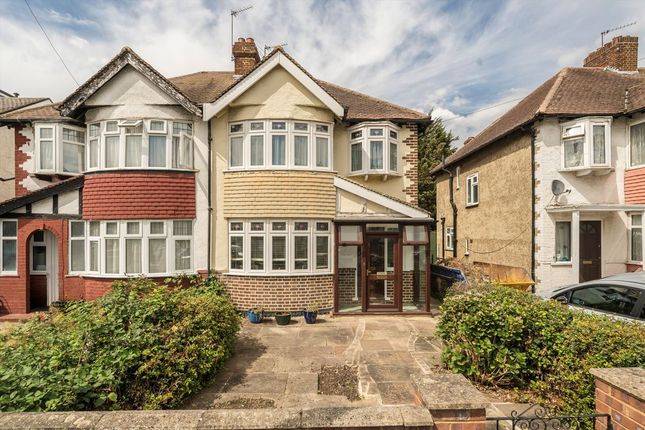 Grasmere Avenue, Hounslow TW3 3 bed semi