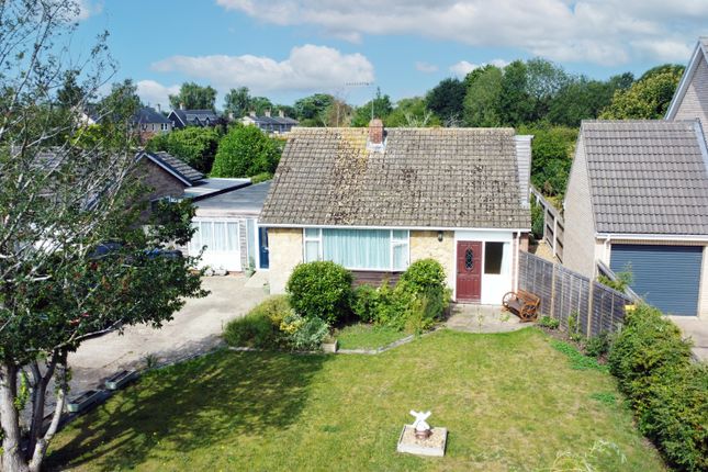 King Street, Somersham, Cambs, PE27 2 bed detached bungalow for sale