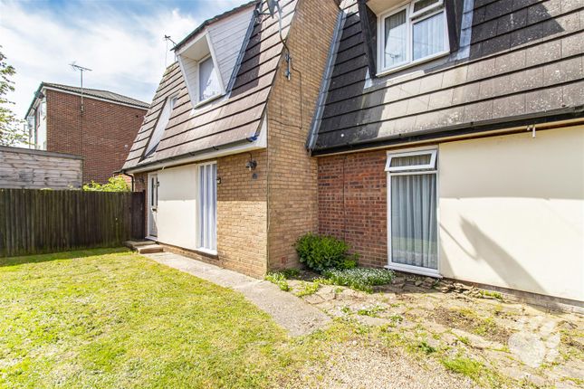 Woodcote Crescent, Basildon SS13 2 bed semi