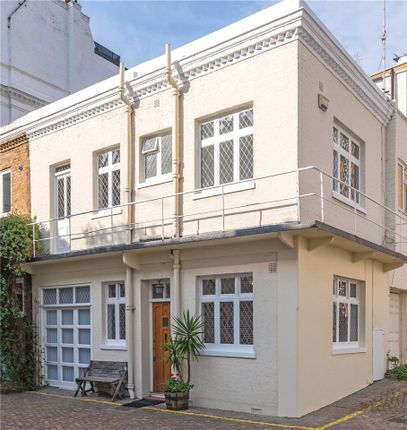 2 bedroom mews property for sale