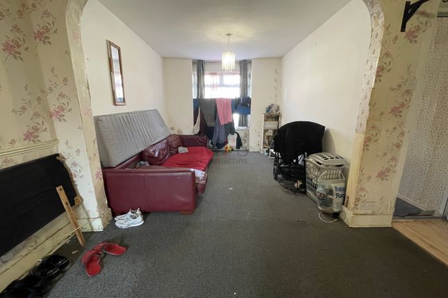 Inverness Road, Southall, UB2 5QG 3 bed house for sale