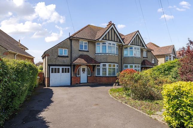 Raymond Road, Shirley, Southampton... 4 bed semi