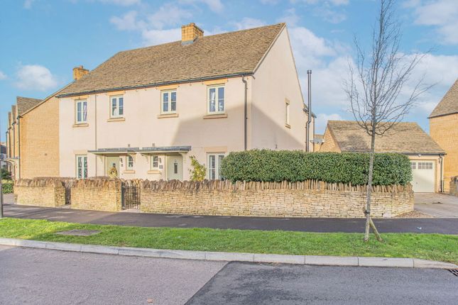 3 bedroom semi-detached house for sale