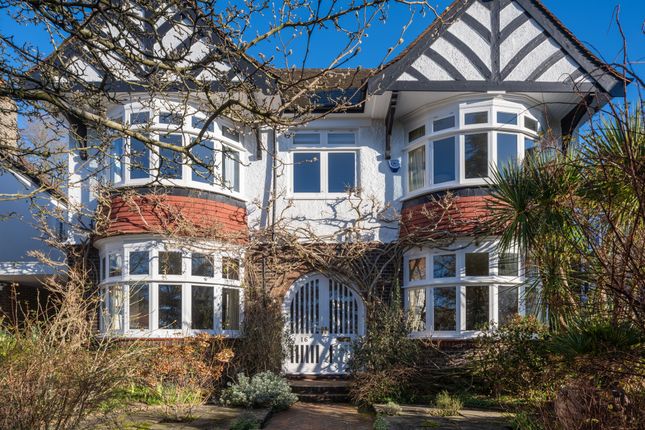 7 bed detached house