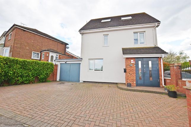 Barnaby Terrace, Rochester 3 bed detached house for sale