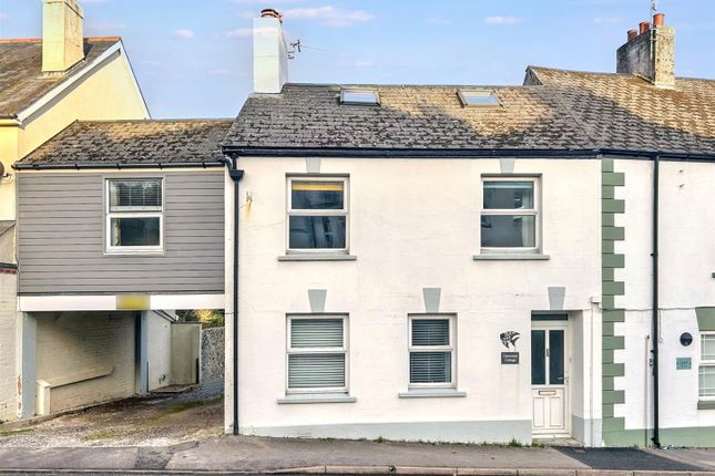 4 bedroom terraced house for sale