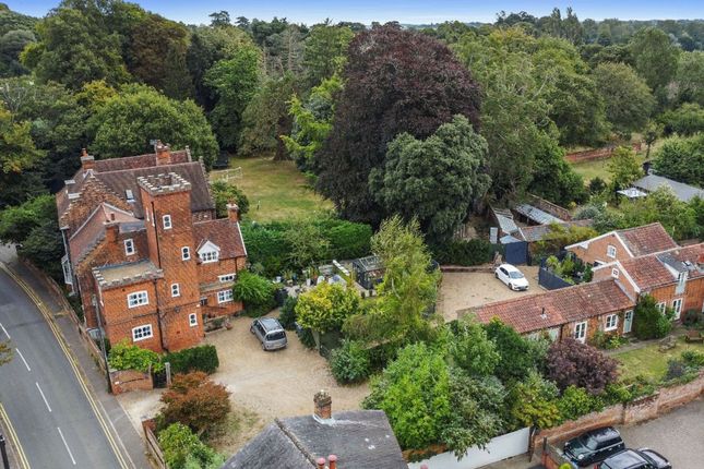 Tower End House, Yarmouth Road... 7 bed semi
