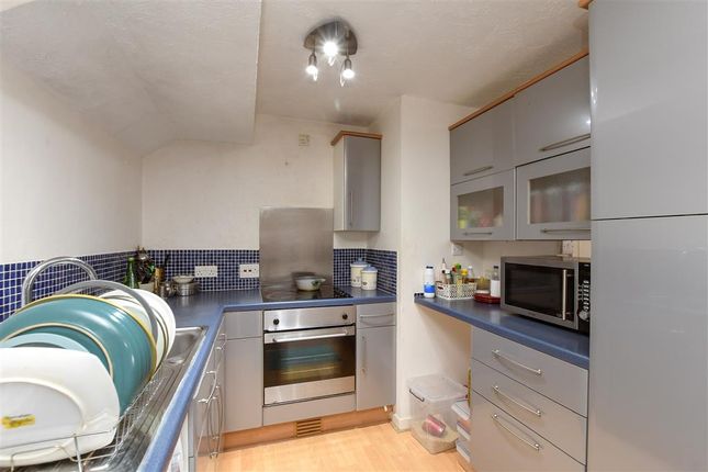 Holmesdale Road, Reigate, Surrey 1 bed apartment for sale