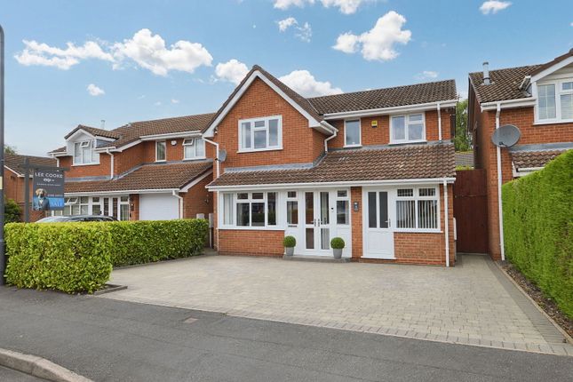 Buttermere Grove, Willenhall WV12 4 bed detached house for sale