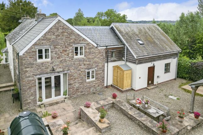 Selling with no onward chain a four... 4 bed detached house for sale