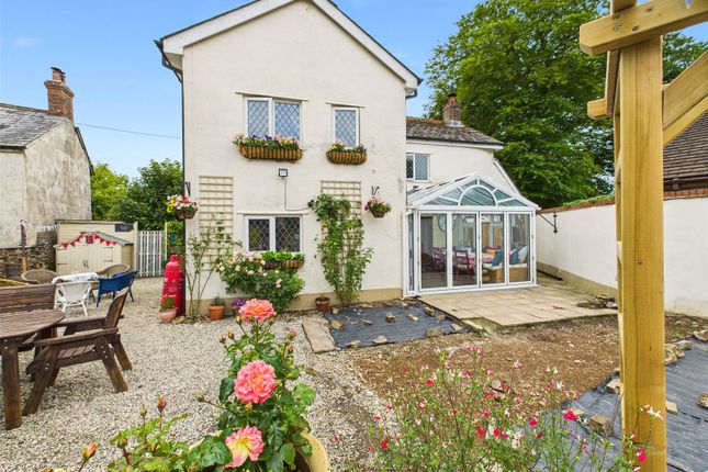 Devon 3 bed detached house for sale