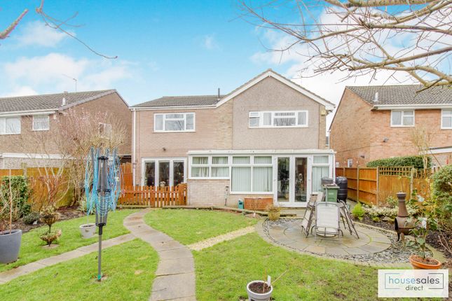 5 bed detached house