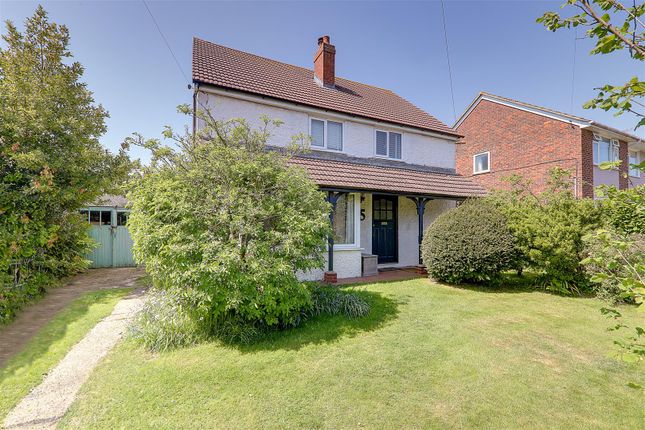 Brooklyn Avenue, Worthing BN11 3 bed detached house for sale
