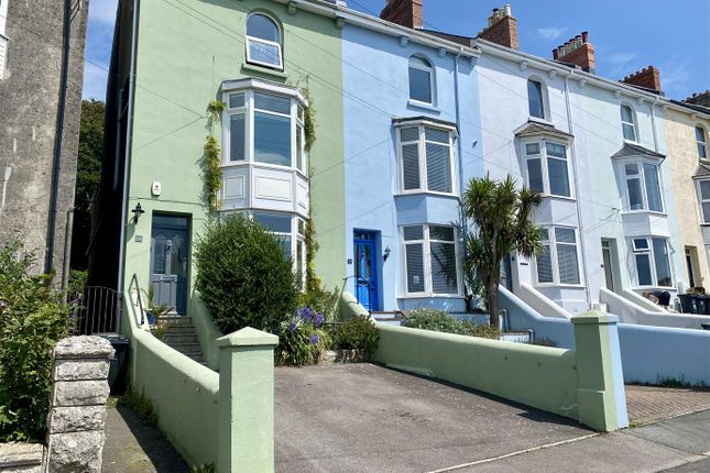 4 bedroom end of terrace house for sale