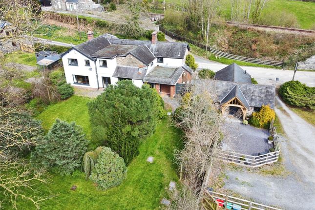 Pontdolgoch, Caersws, Powys, SY17 5 bed detached house for sale