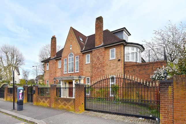 7 bedroom detached house for sale