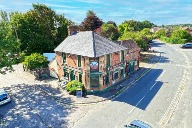 Offham Road, West Malling ME19 3 bed detached house for sale