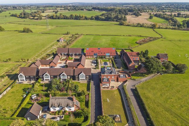 Kenilworth Road, Knowle, Solihull 3 bed barn conversion for sale