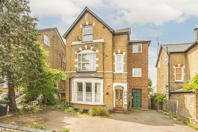 Clifton Road, Kingston Upon Thames KT2 2 bed flat for sale