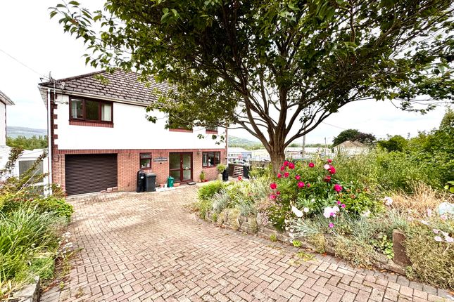 Cwmbach, Aberdare CF44 4 bed detached house for sale