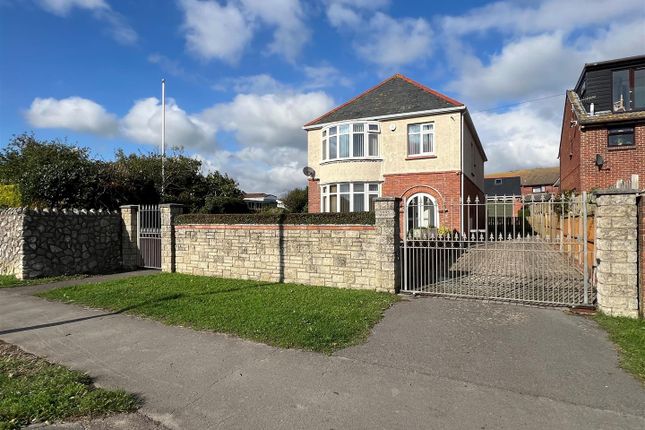 3 bed detached house
