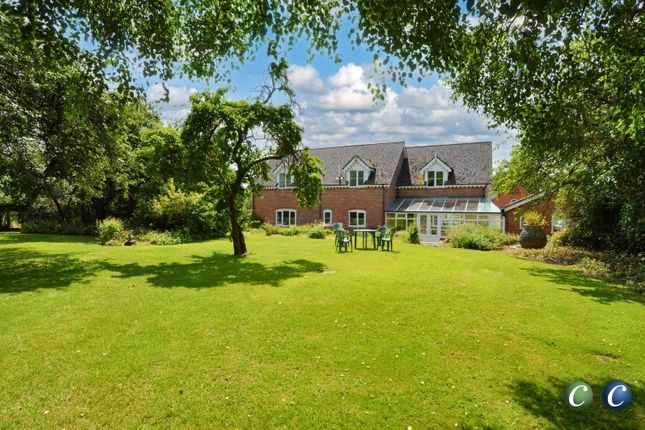 Dagdale, Bramshall, Uttoxeter, ST14 5BJ 5 bed farm house for sale