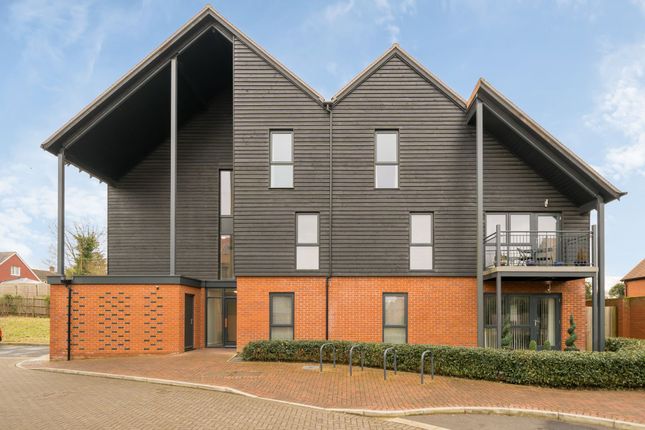 Station Drive, Sutton Scotney, SO21 2 bed apartment for sale