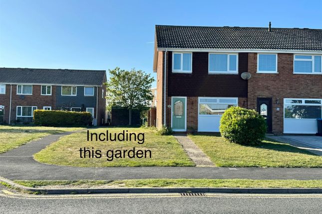 De Havilland Way, Christchurch BH23 3 bed end of terrace house for sale