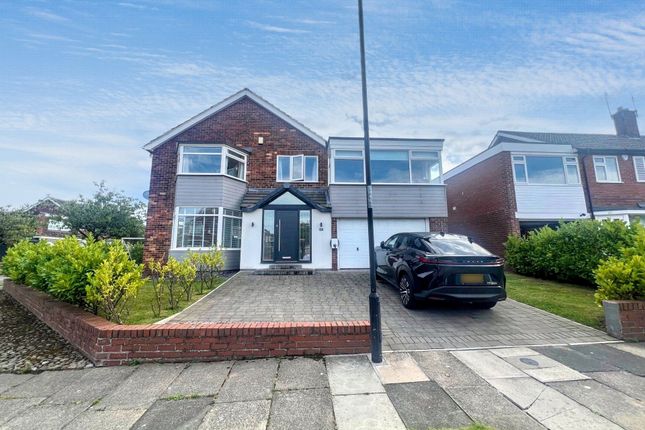 Hamilton Drive, Whitley Bay, Tyne and... 4 bed semi
