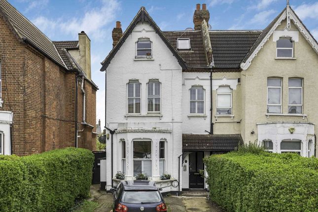 Baldry Gardens, London SW16 2 bed flat for sale