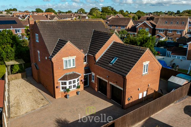 Kempton Vale, Cleethorpes DN35 4 bed detached house for sale