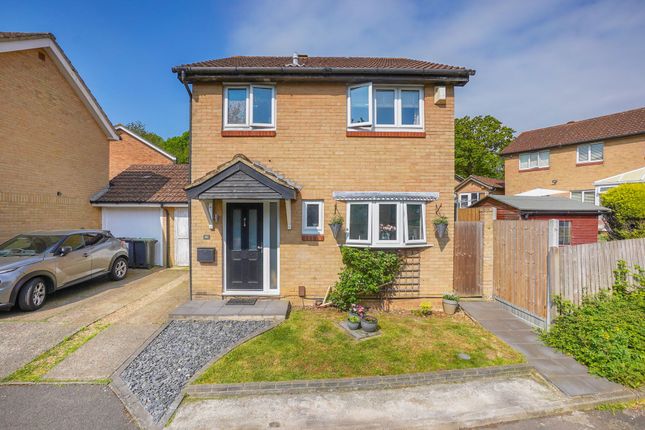 Oaks Dene, Walderslade, ME5 3 bed link detached house for sale