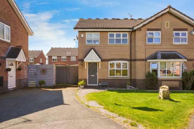 3 bedroom semi-detached house for sale