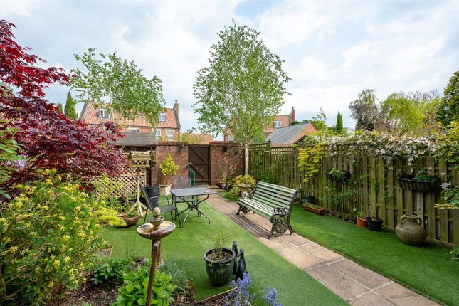 Strensall Road, Earswick, York YO32 9SJ 2 bed end of terrace house for sale