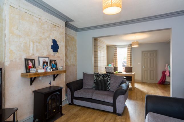 3 bed semi-detached house