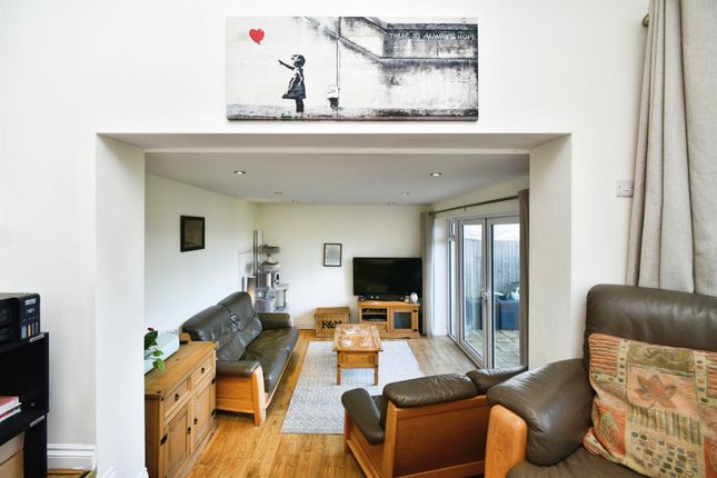 3 bedroom semi-detached bungalow for sale
