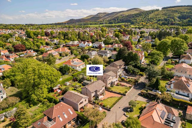 5 bedroom detached villa for sale