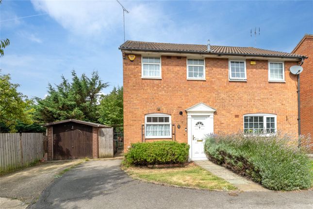 Felton Close, Bedfordshire LU2 2 bed semi