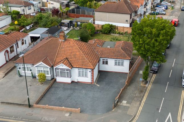 4 bedroom semi-detached bungalow for sale