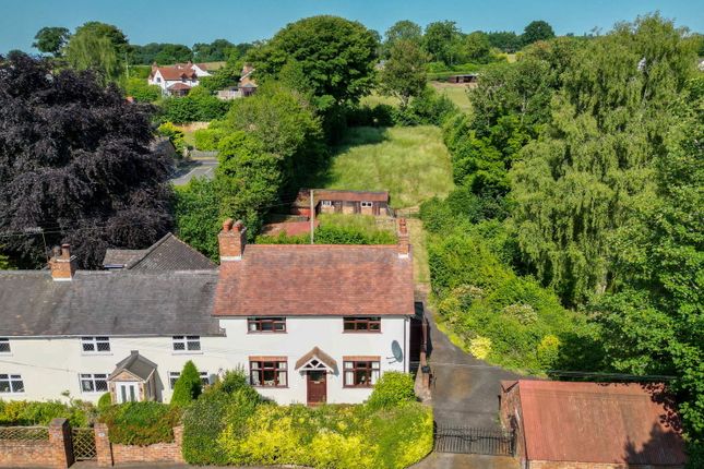 Fairfield Road, Bournheath... 2 bed cottage for sale