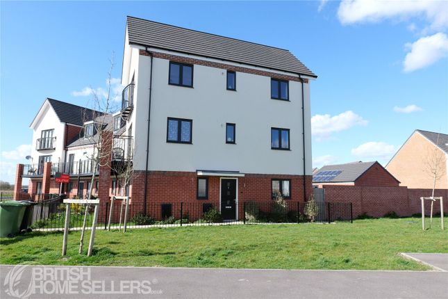 5 bedroom end of terrace house for sale