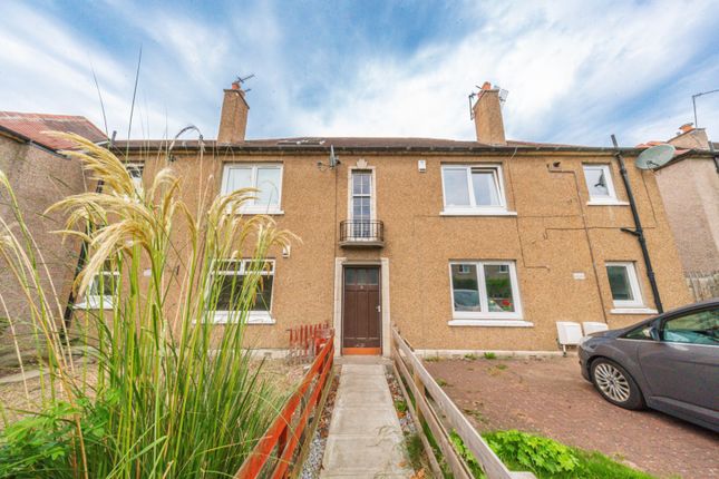 8 (GFL) Chancelot Grove, Edinburgh, EH5 2 bed flat for sale